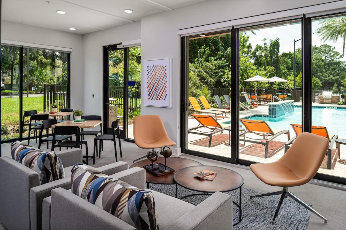 Deluxe One Bedroom Apartment Gainesville Bagian luar foto